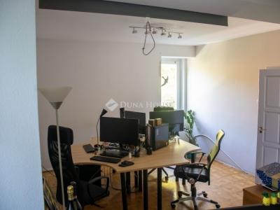 Eladó családi ház Budapest