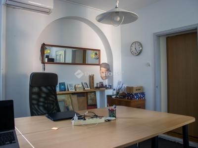 Eladó családi ház Budapest