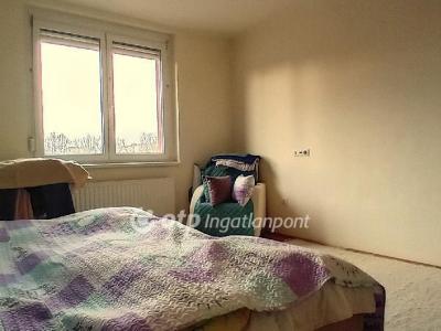 Eladó lakás Székesfehérvár