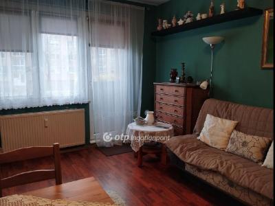 Eladó lakás Székesfehérvár