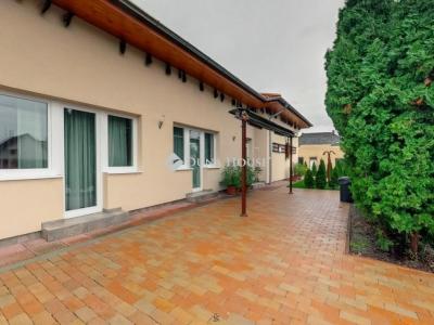 Eladó családi ház Balatonszárszó