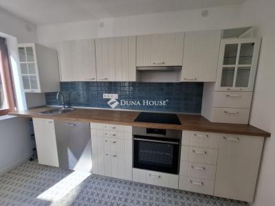 Eladó családi ház Piliscsaba