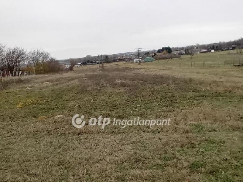 Eladó lakóövezeti telek Iszkaszentgyörgy