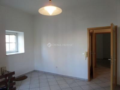 Eladó lakás Pécs