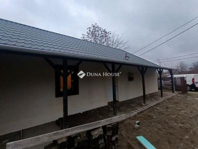 Eladó családi ház Tápióbicske