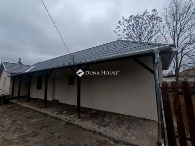 Eladó családi ház Tápióbicske