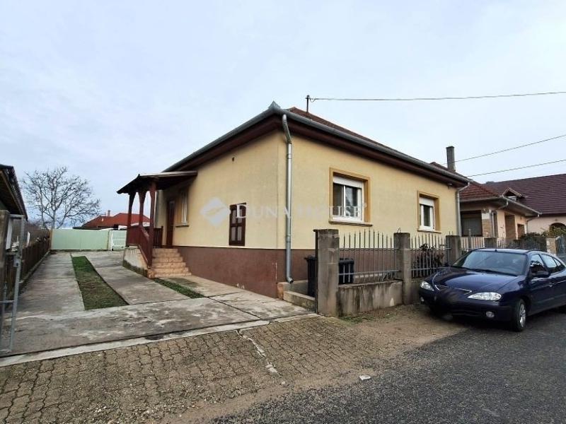 Eladó családi ház Dabas