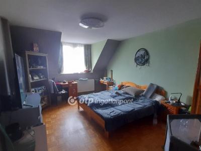 Eladó családi ház Eger