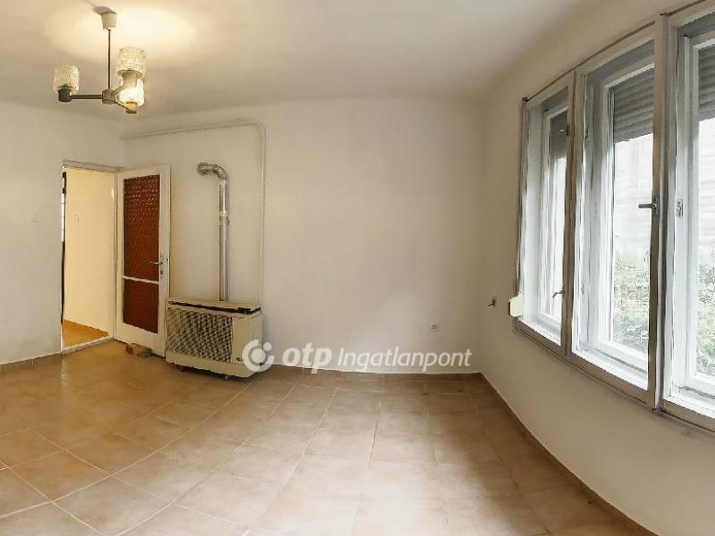 Eladó családi ház Eger