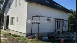 Eladó lakás Bicske