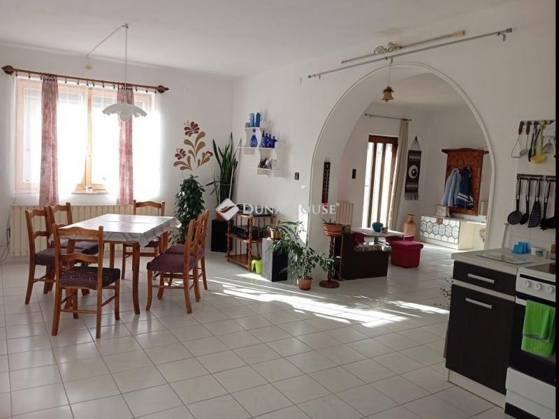 Eladó családi ház Kiskunlacháza