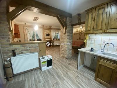 Eladó családi ház Isaszeg