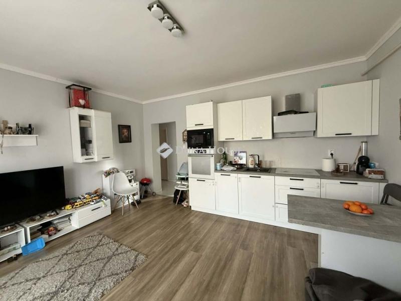 Eladó lakás Kecskemét