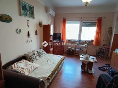 Eladó lakás Kecskemét