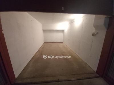 Eladó lakás Debrecen