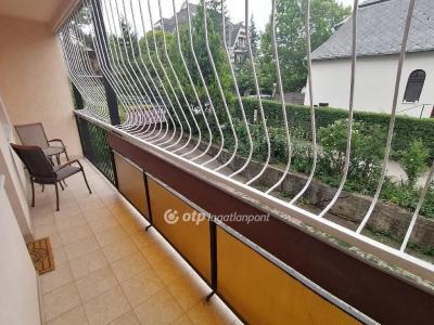 Eladó lakás Debrecen