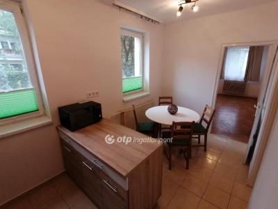 Eladó lakás Debrecen