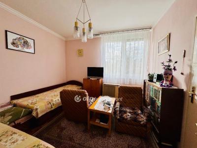 Eladó lakás Debrecen