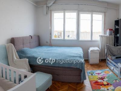 Eladó családi ház Debrecen