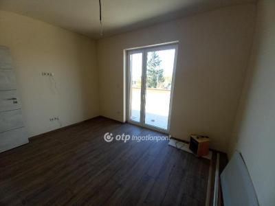 Eladó családi ház Debrecen