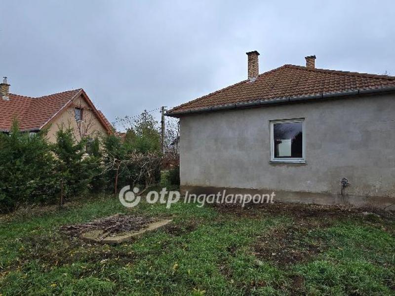 Eladó családi ház Nádudvar