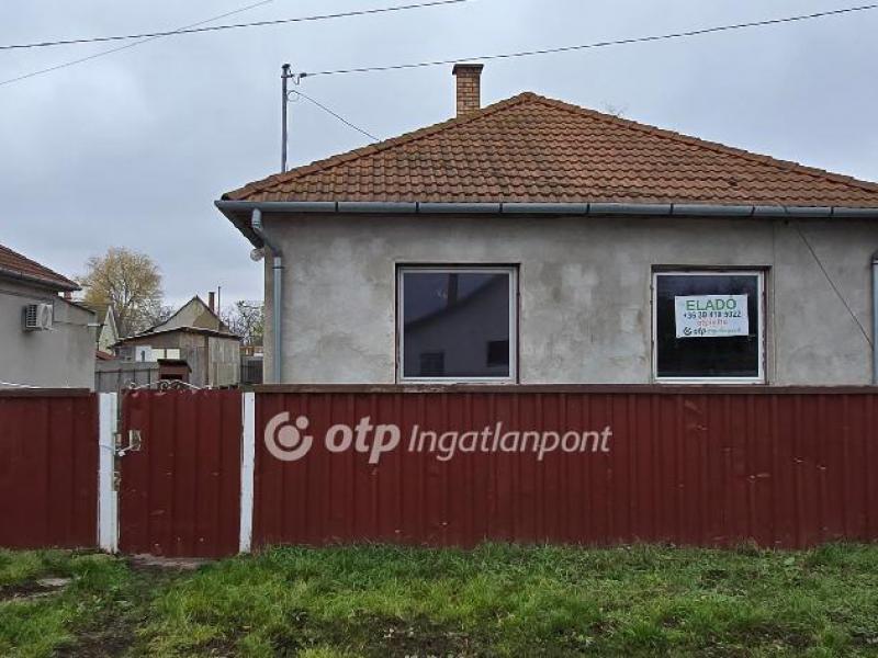 Eladó családi ház Nádudvar