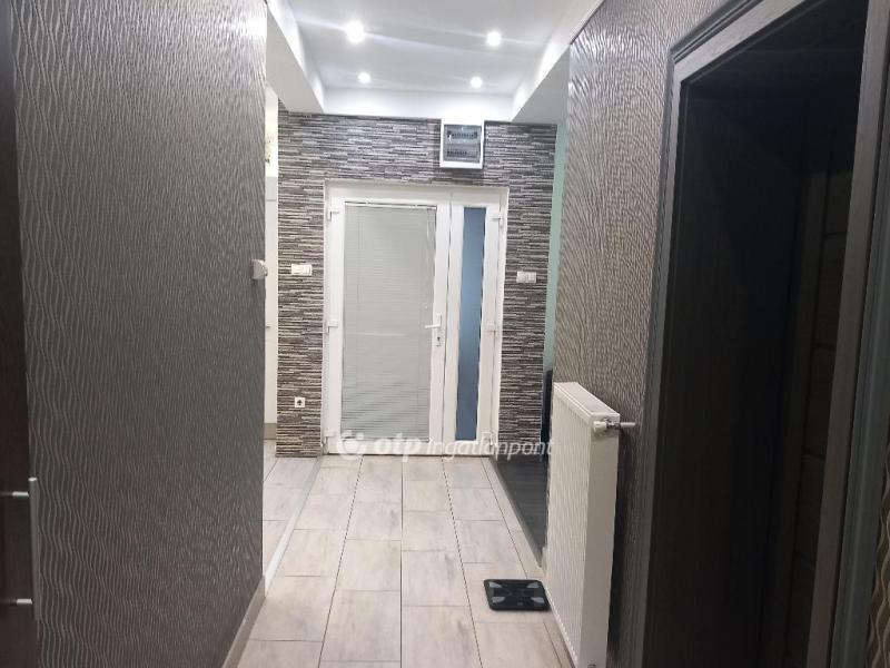 Eladó családi ház Téglás