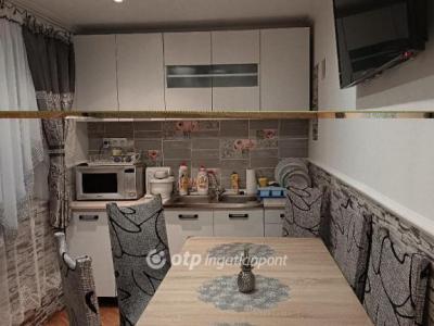 Eladó családi ház Nádudvar