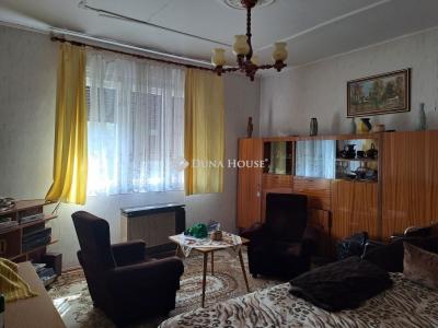 Eladó családi ház Jászberény