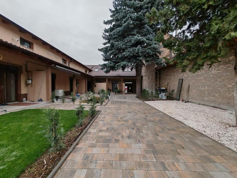 Eladó sorház Budapest