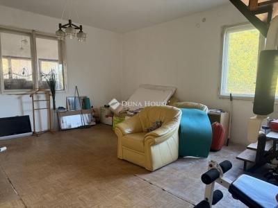 Eladó családi ház Pécel