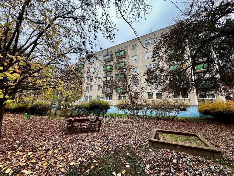 Eladó lakás Tiszavasvári