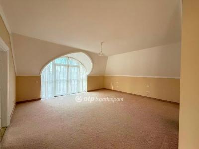 Eladó családi ház Budapest