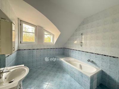 Eladó családi ház Budapest