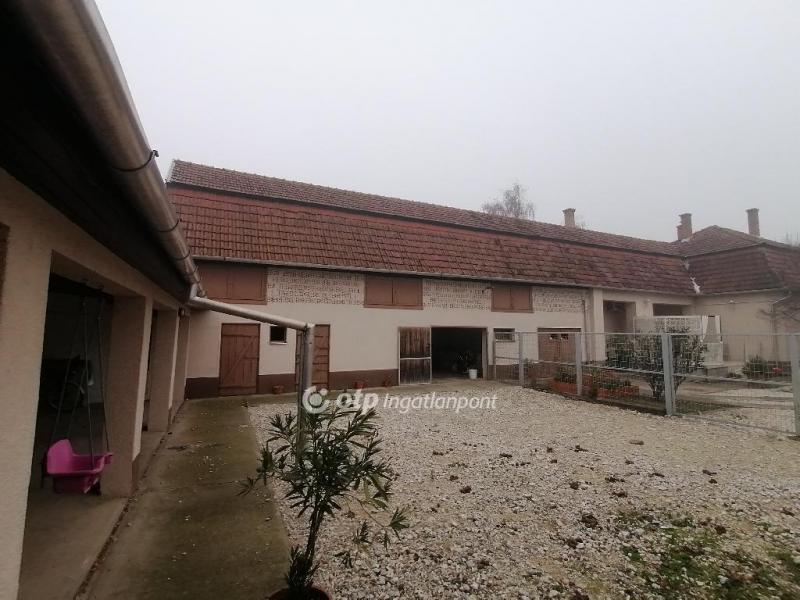 Eladó családi ház Hajdúböszörmény