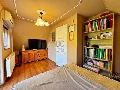 Eladó családi ház Áporka