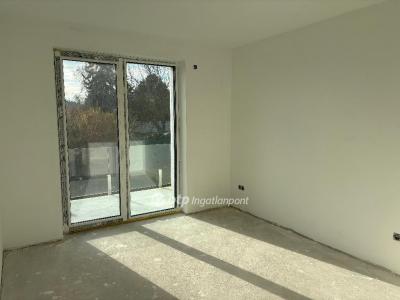 Eladó lakás Balatonkenese Balatonakarattya