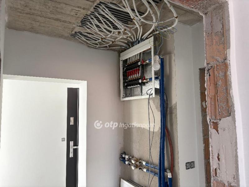 Eladó lakás Balatonkenese Balatonakarattya