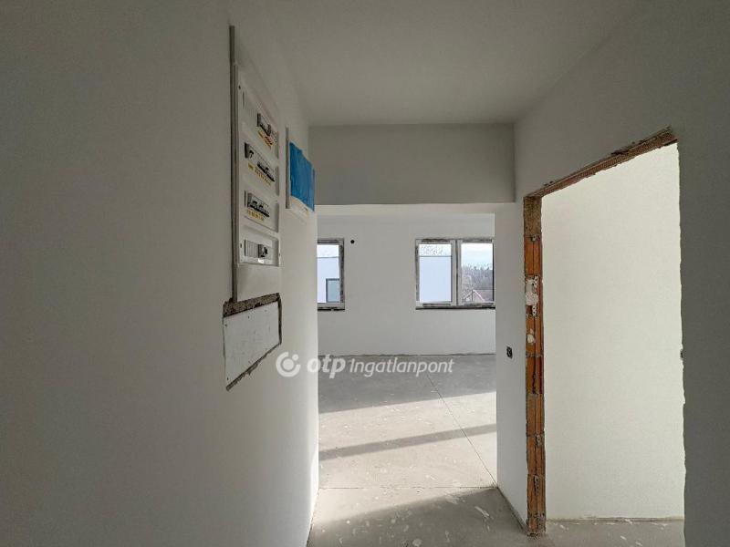 Eladó lakás Balatonkenese Balatonakarattya