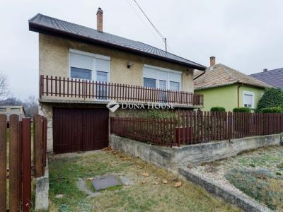 Eladó családi ház Ács