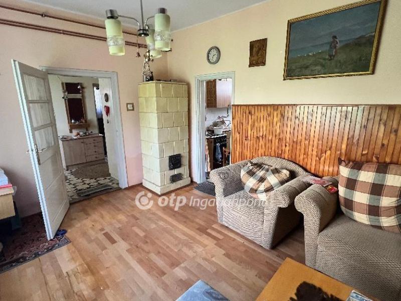 Eladó családi ház Pápa