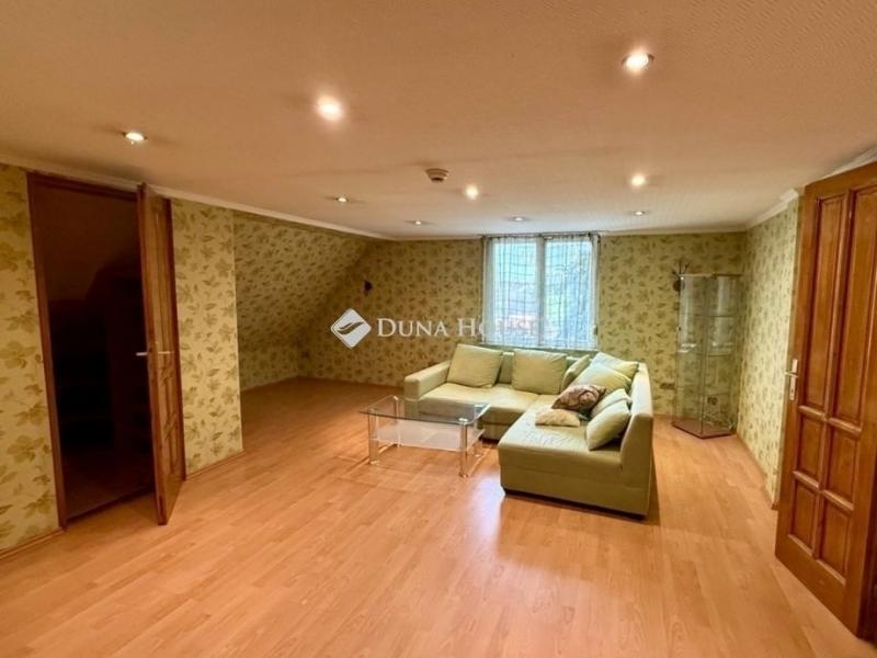 Eladó családi ház Gyál