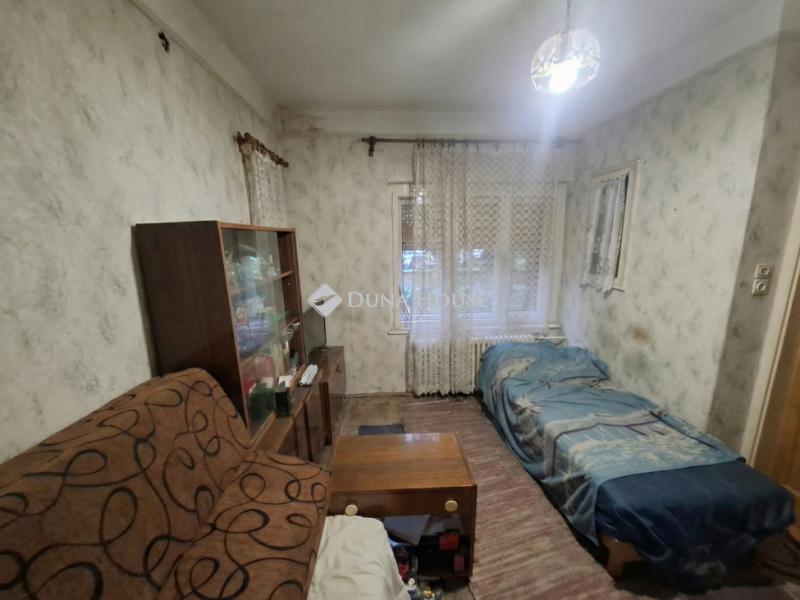 Eladó házrész Gyál