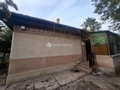 Eladó házrész Gyál