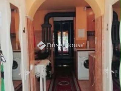 Eladó családi ház Budapest