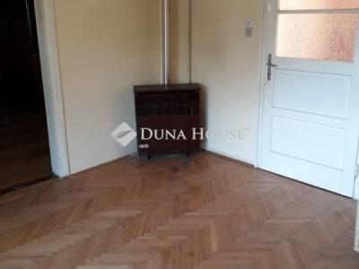 Eladó családi ház Budapest