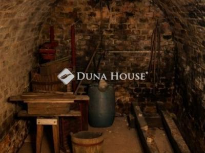 Eladó családi ház Pécs