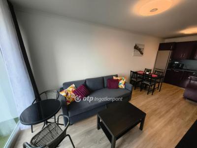 Eladó lakás Siófok