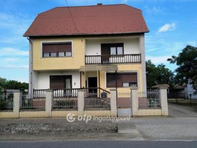 Eladó családi ház Pátroha