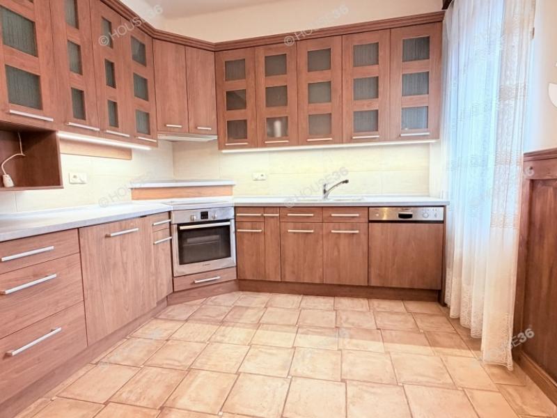 Eladó családi ház Kecskemét